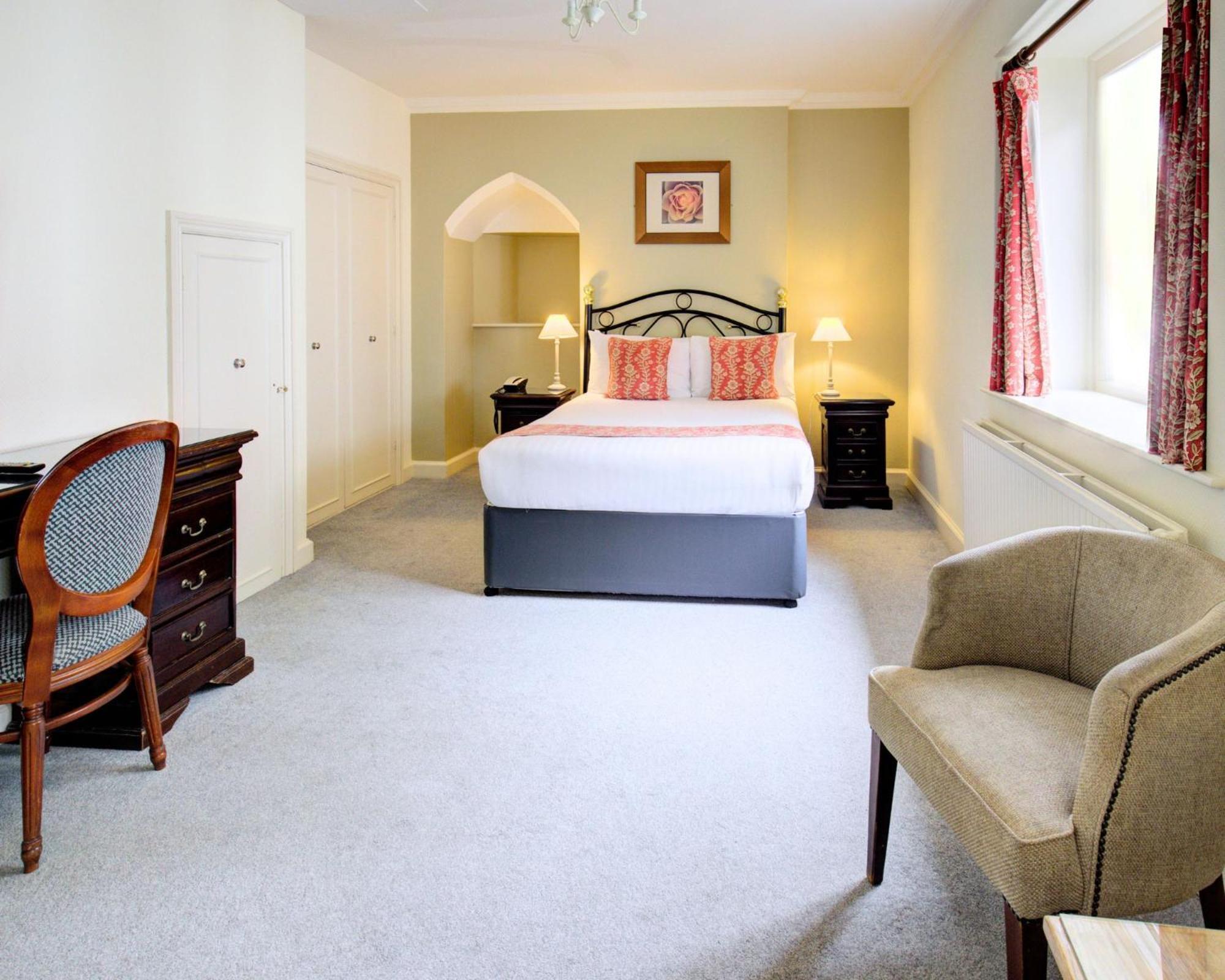 Family Room Double Single Beds Non-Smoking